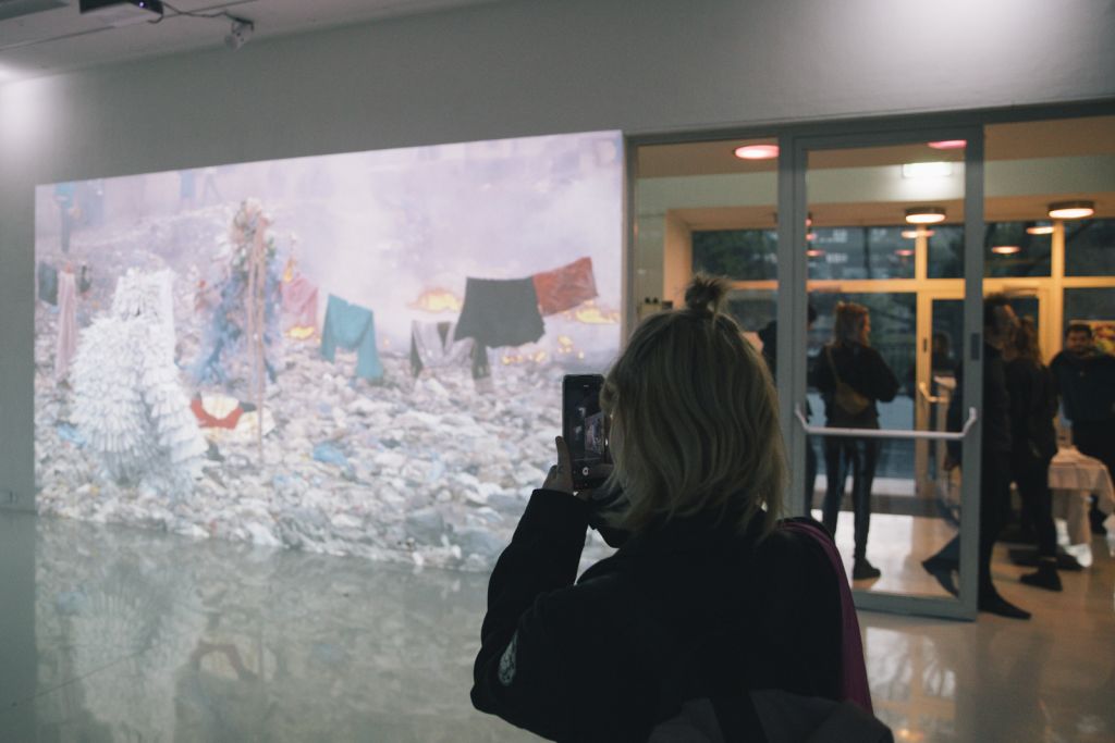 Er&ouml;ffnung: reelreelreelreal