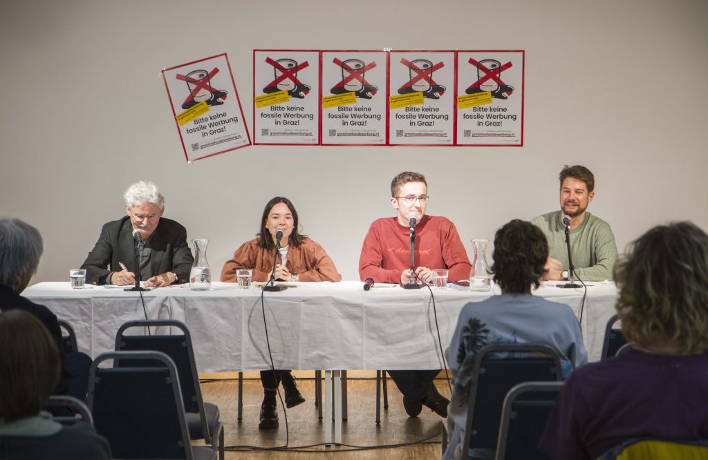 Podiumsdiskussion: Klimasch&auml;dliche Werbung