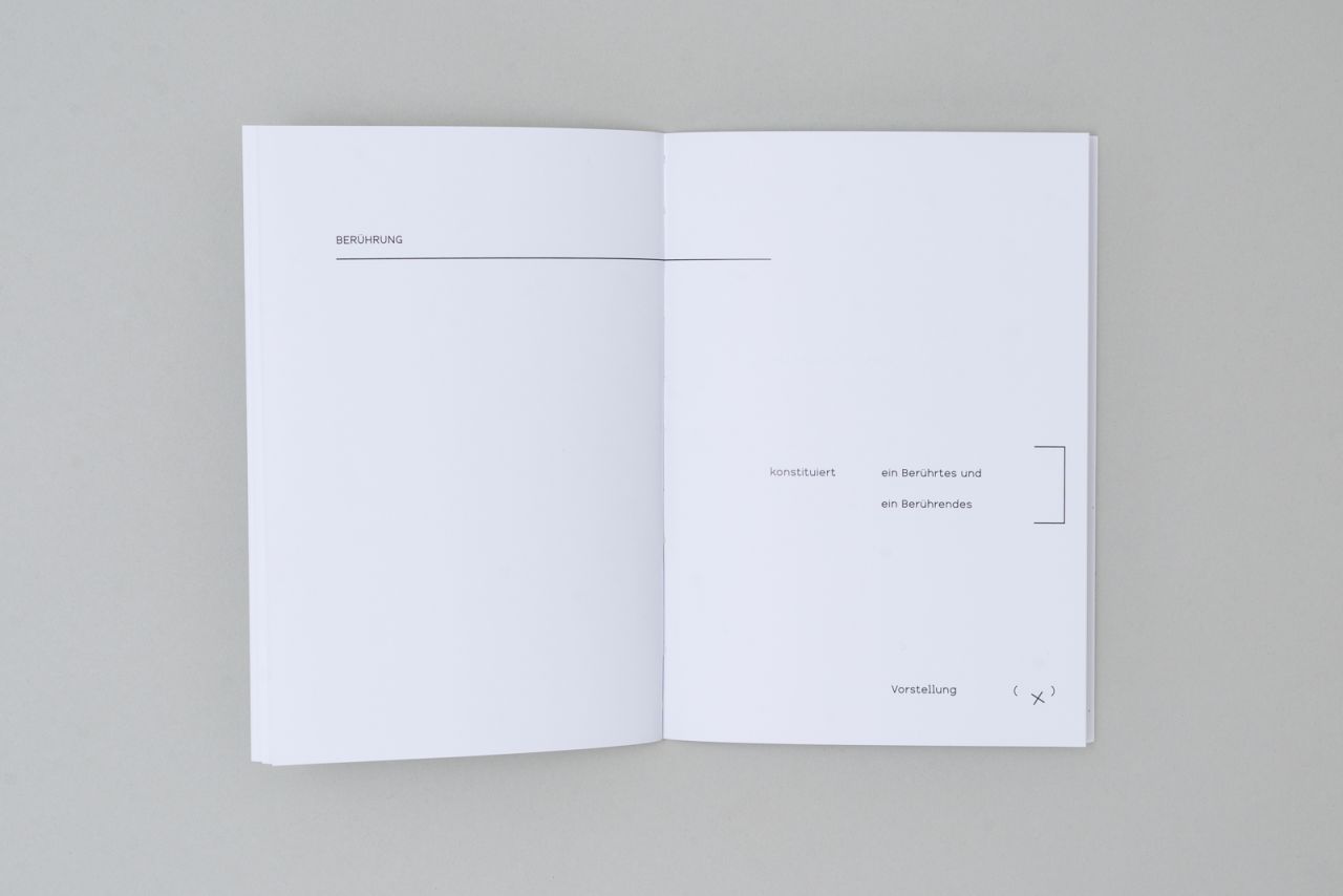 zusammenhängend oder un - Notes on the text "Echo 8 : Unterm Eismond" [ continuous ]; one to _.