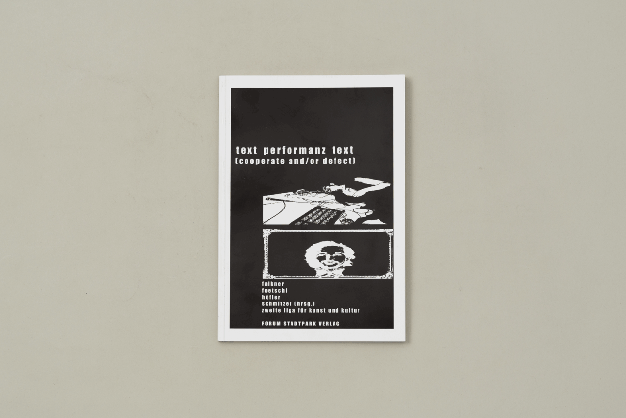 Text Performanz Text. (cooperate and/or defect)